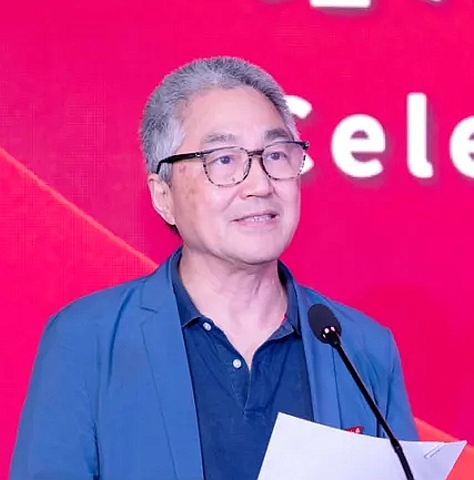 “陸老師，與你相遇，好幸運！”