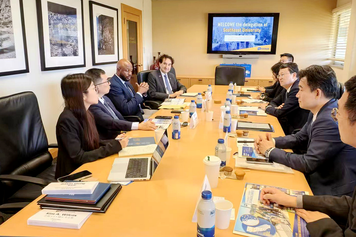 東南大學黨委書記左惟率團訪問美國